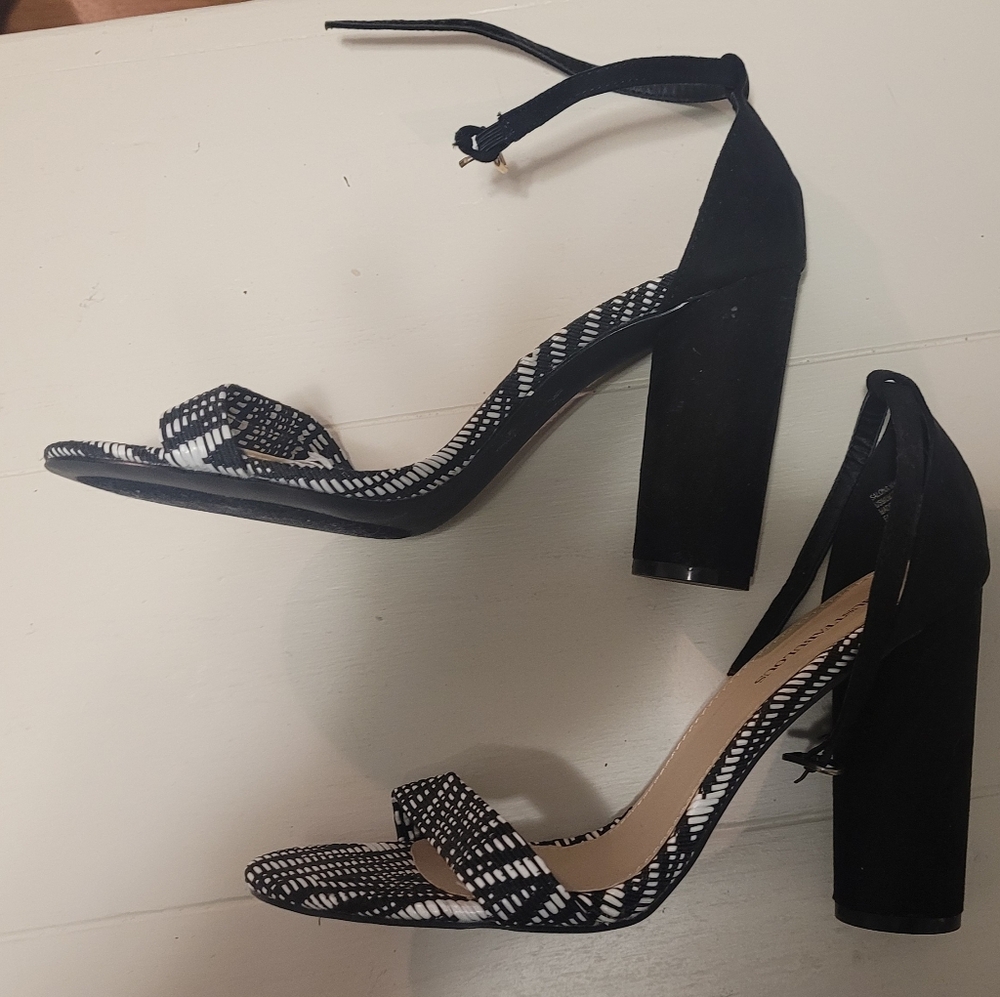 Justfab cylinder heel wide width 9